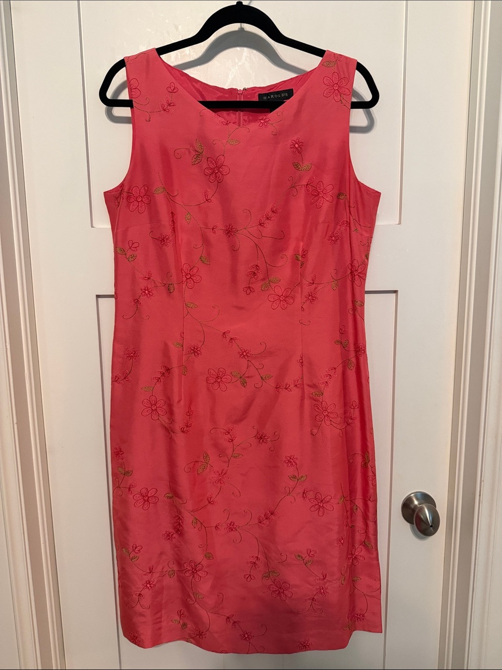Harold's Vintage 90s Coral Pink 100% Silk Floral Embroidered Sleeveless Dress